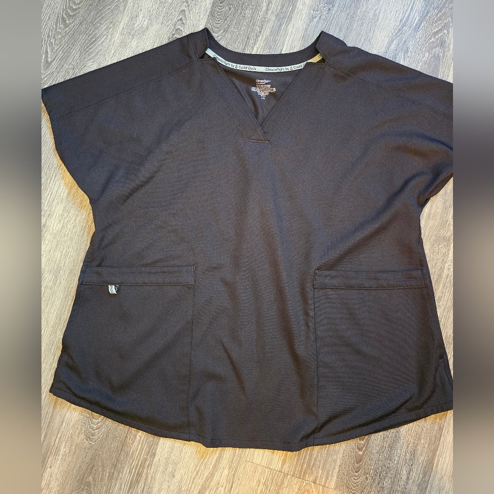 Women's Climate Right Cuddle Duds Black Scrubs Top Size L